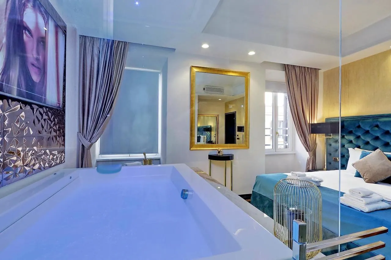 Guest house Spanish Hills Collection Luxury Suites & Jacuzzi Rome
