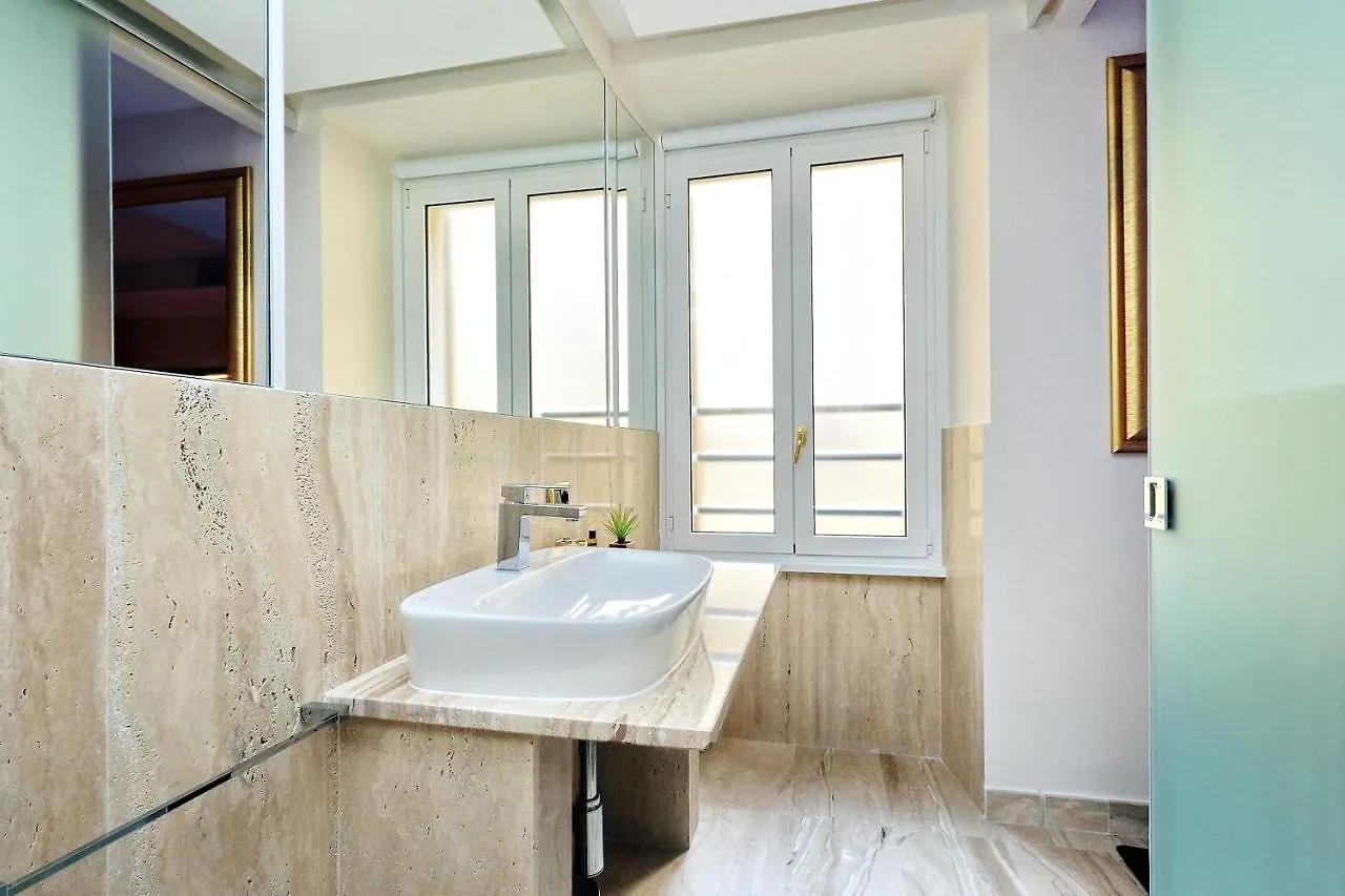 Spanish Hills Collection Luxury Suites & Jacuzzi Rome Guest house