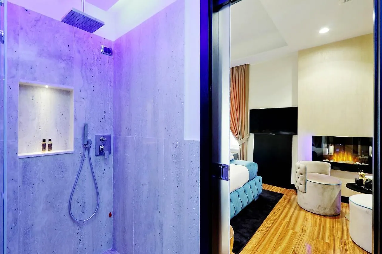 **** Guest house Spanish Hills Collection Luxury Suites & Jacuzzi Rome Italy