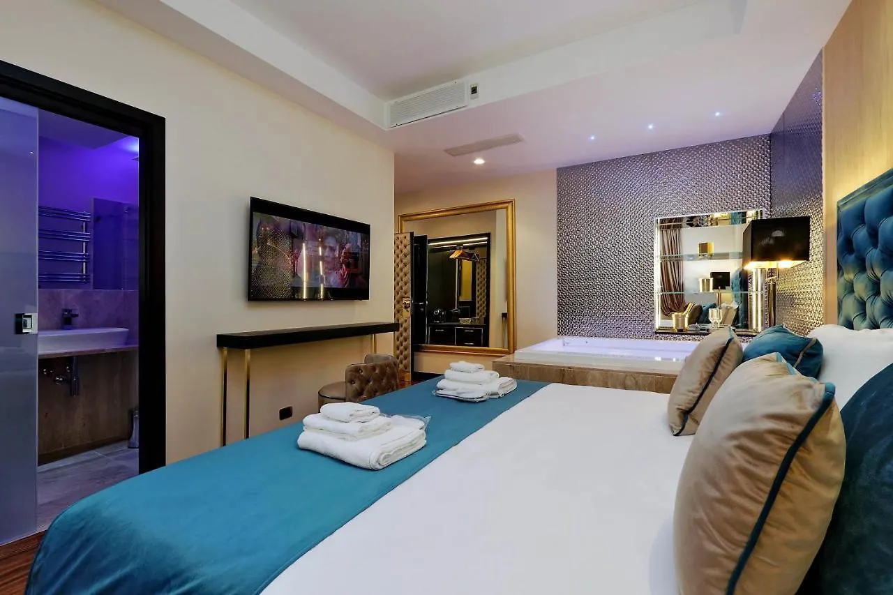 Spanish Hills Collection Luxury Suites & Jacuzzi Rome Guest house