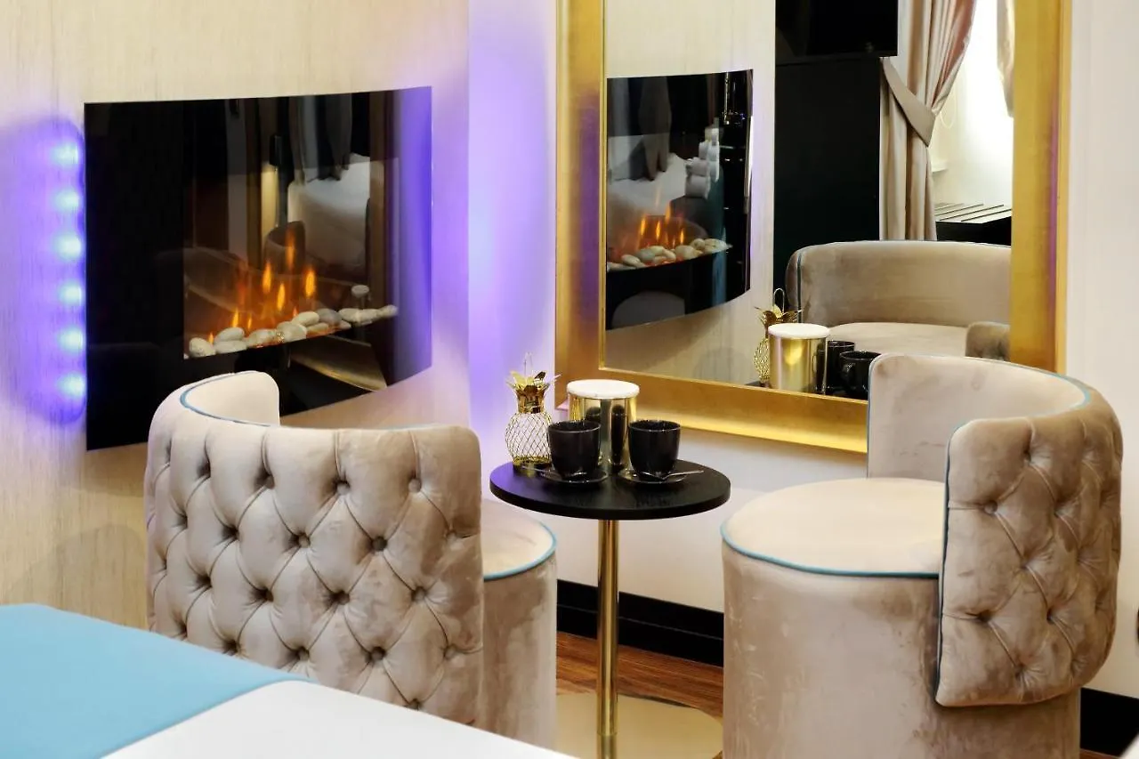 Spanish Hills Collection Luxury Suites & Jacuzzi Rome Italy
